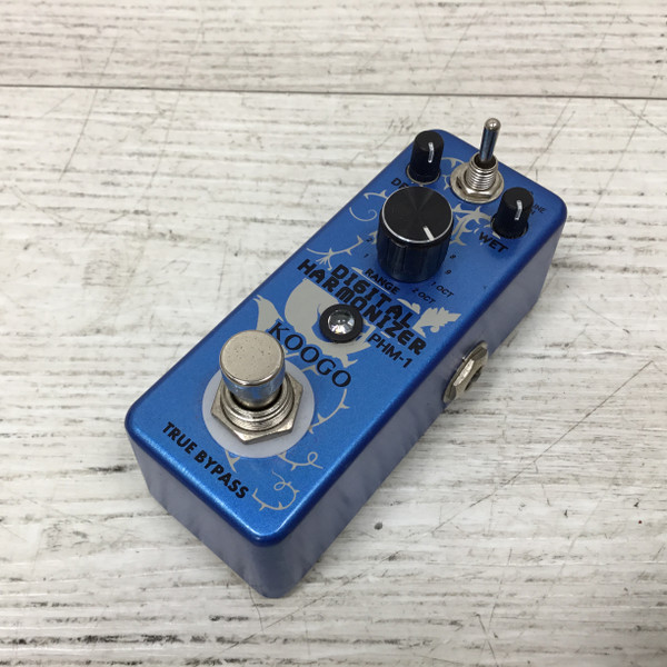 guitar pedal price KOKKO KMF-1 Pedal, 77 Effects Guitar Multi Effects with 50 Preset, 42 Drum Rhythm, 18 Amp/Cab, Upgraded Color Screen, Aux In, Guitar Tuner Looper Expression Wah Volume Distortion Pedal Cortina Sattelstütze 31,6 Kerze Bait Length:9 in 1000 is a game height_inch: 9″