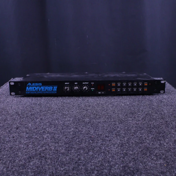 Used Yamaha E1005 ANALOG DELAY Delay
