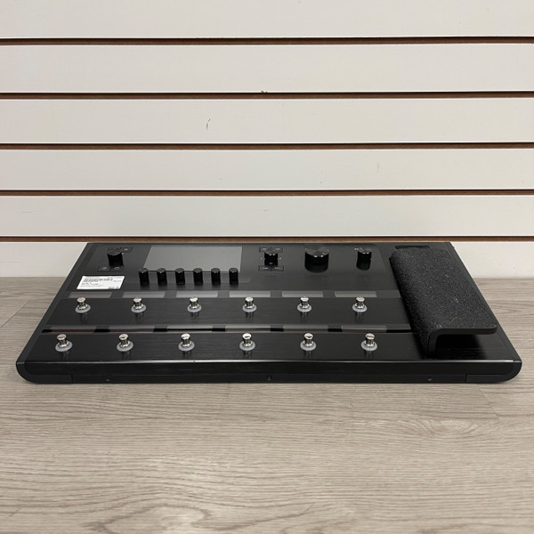 Used LINE 6 HELIX LT Floorboard Modeling