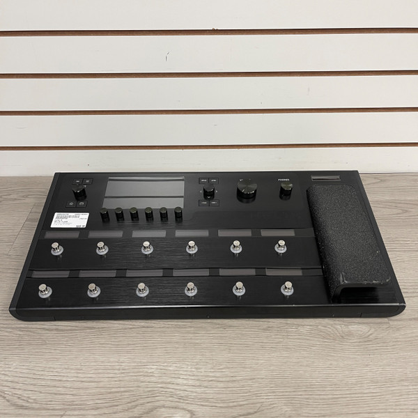 Used Fractal Audio AX8 With EV-1 Floorboard Amp Modeling + Fx