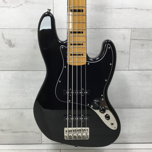 Used Squier CLASSIC VIBE 70S JAZZ V BASS J Type Bass Guitar Black