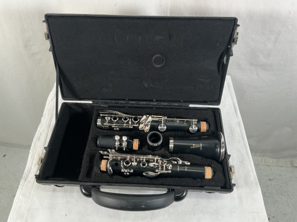Used Vito RESO-TONE Resonite Clarinet