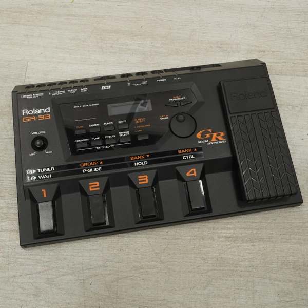 Used Roland GR-20 W/AC/PICKUP Synthesizer Pedal