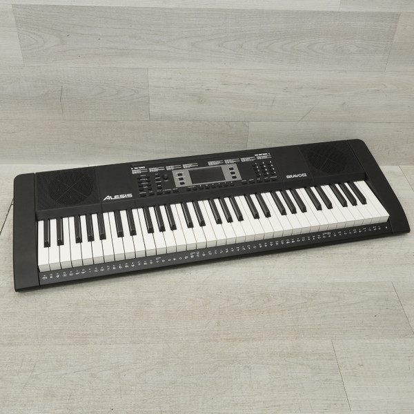 Used Yamaha PSR-E403 61-Key Keyboard 61-Key
