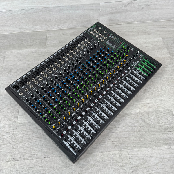 Used Mackie PROFX22V3 W/ BAG Mixing Console