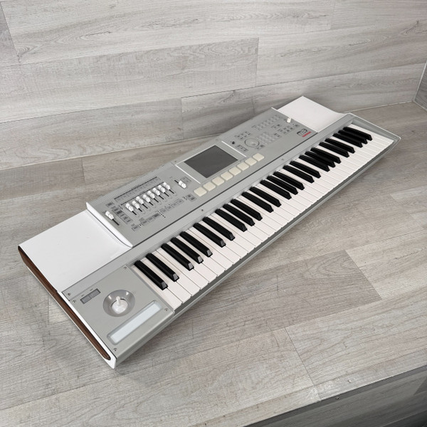 Used Korg TRINITY V3 MUSIC WORKSTATION DRS 61-Key Synthesizer 61-Key