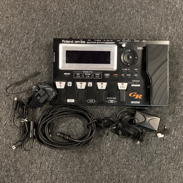 Used Akai MPC LIVE II Sampler