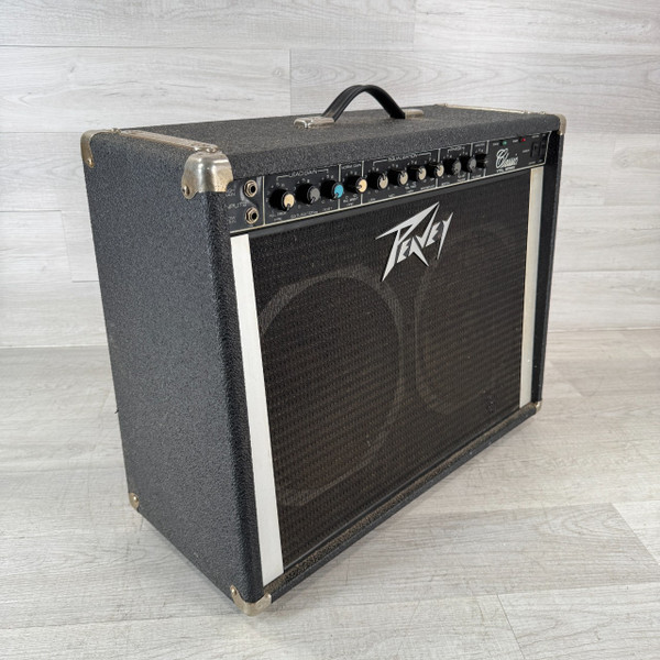 Used Fender M-80 Chorus - 2 x 12-inch 80-watt Guitar Combo Amplifier