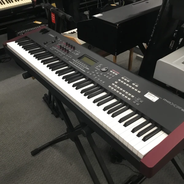 Used Roland RD-700NX 88-Key Synthesizer 88-key