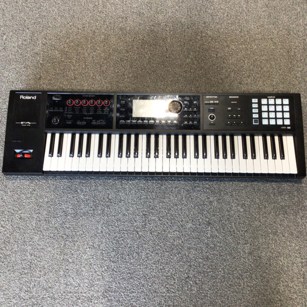 Used KORG M3 61 Synthesizer