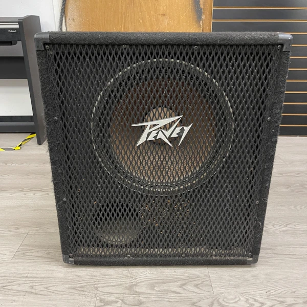 Used Fender BASSMAN 115 8OHM 500WPROGRAM 1 x 15 Bass Guitar
