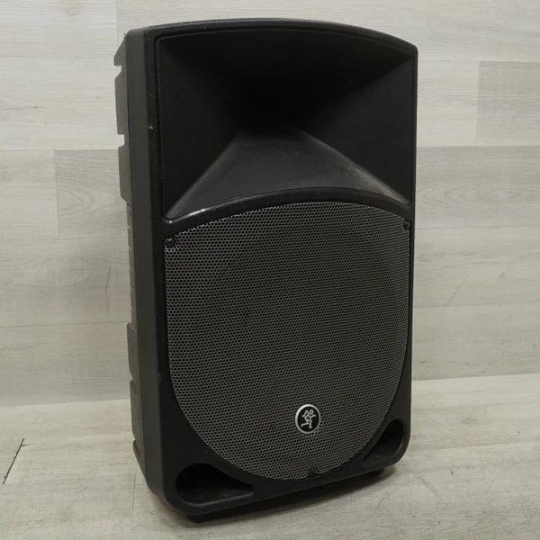 まみ　アンプ Used Mackie THUMP 15A Powered Full Range Speaker Cabinet