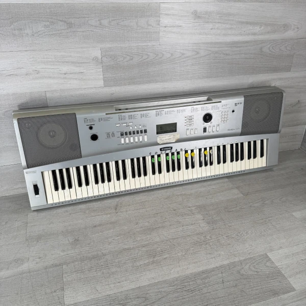 Used CASIO CTK-6200 Keyboard