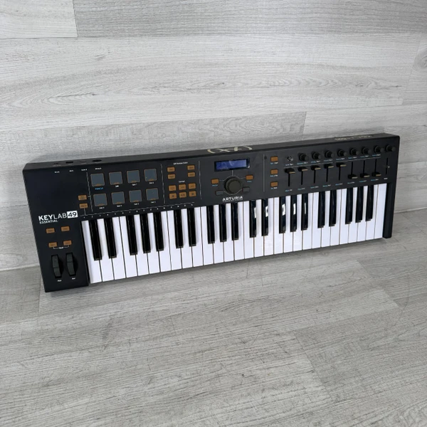 Used M-Audio AXIOM PRO 49 - USB MIDI Keyboard Controller - 49-key
