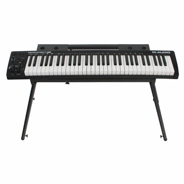 Used Yamaha PSR-520 61-Key Keyboard 61-Key
