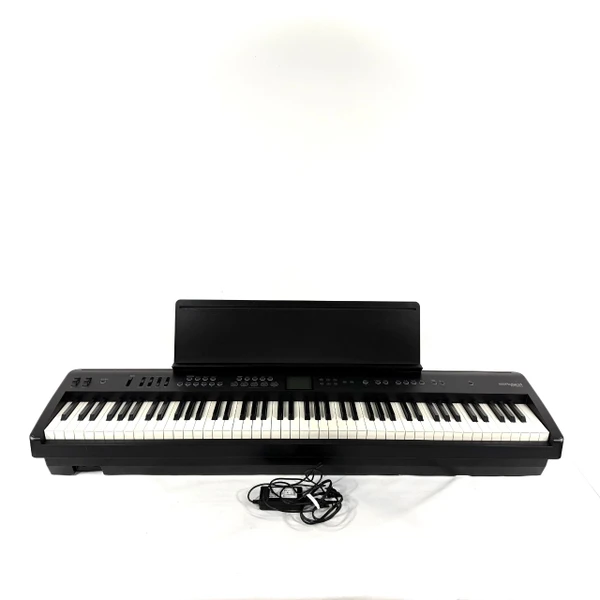 Used Korg TRITON EXTREME 88-Key Keyboard 88-key