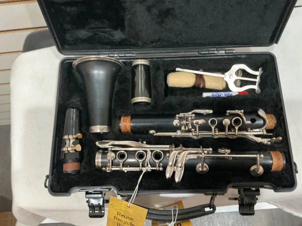 Used Vito RESO-TONE 3 Resonite Clarinet
