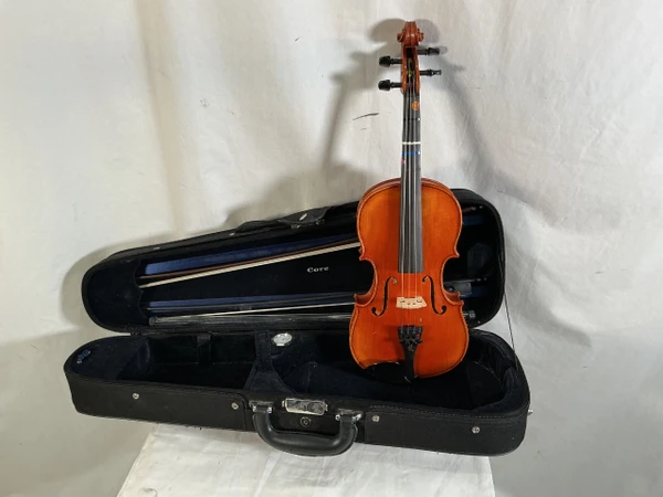 Used Suzuki 3/4 VIOLIN STRAD COPY NO 7 Violin 3/4 Size