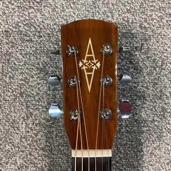 Used S. YAIRI YF-28 3TS Laminate Top Acoustic Guitar Sunburst