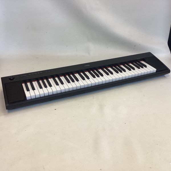 Used Yamaha PSR-295 61-Key Keyboard 61-Key