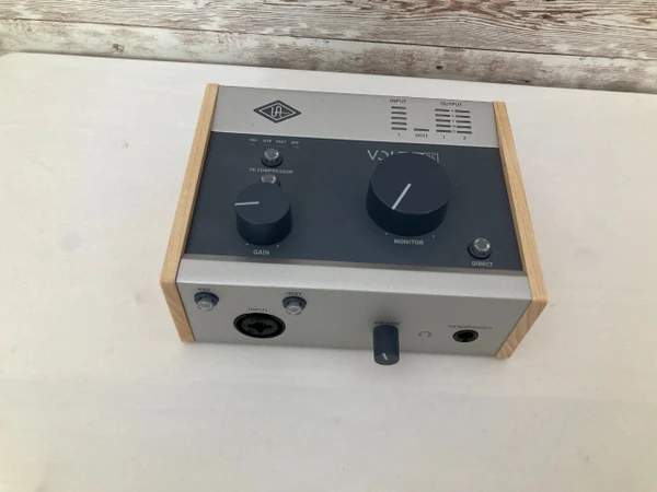 Used Audient ID14 MKI Computer Interface 2 A/D Recording Inputs