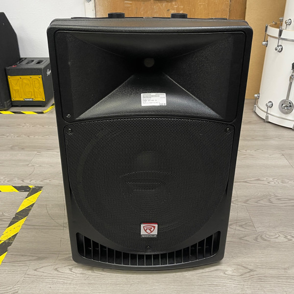 Used Harbinger VARI V2112 POWERED SPEAKER W/BAG Powered Full Range