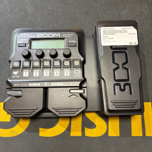 Used Zoom G1X FOUR Multi-FX Pedal