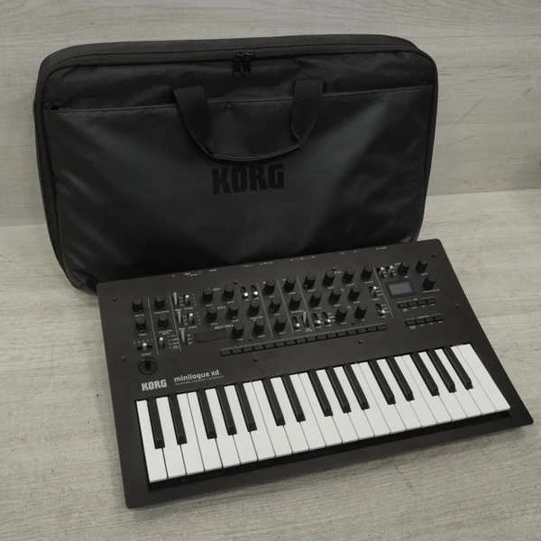 Used Korg MINILOGUE XD W/9VDC 25-Key Synthesizer 25-Key