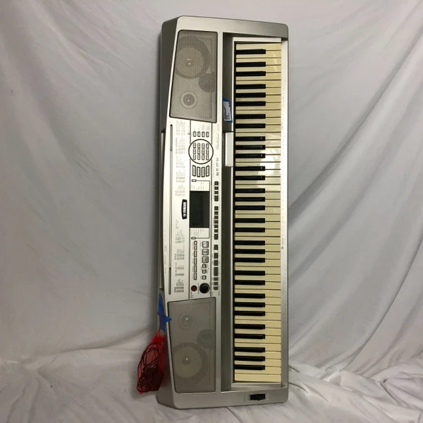 Used Yamaha PSR-295 61-Key Keyboard 61-Key