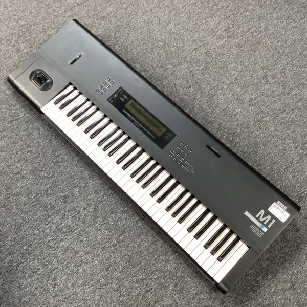 Used Korg KROME 61 BLUE SYNTH W/AC 61-Key Synthesizer 61-Key