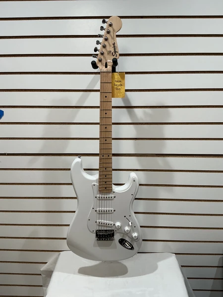 Used Peavey PREDATOR PLUS S Type Electric Guitar Green 6-String