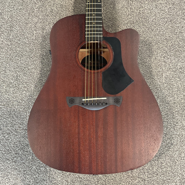 Used Simon & Patrick SP 6 Mahogany Spruce Acoustic Guitar Wood
