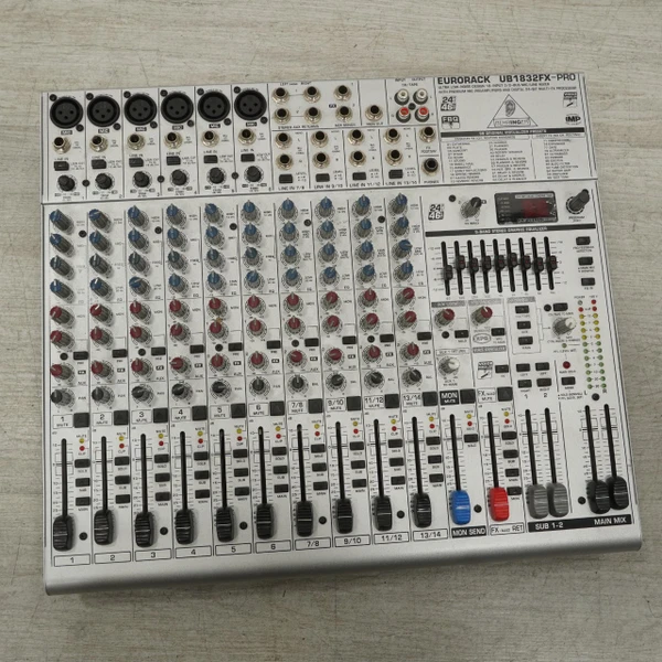 Used Yamaha MG166CX Mixing Console