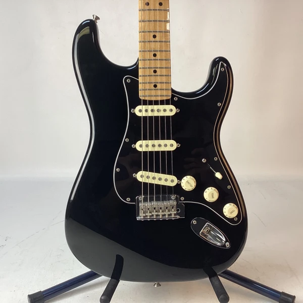 Used Godin SOLIDAC Electric Guitar Black 6-String