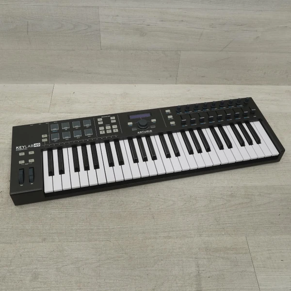 Used Arturia KEYLAB 49 ESSENTIAL 49-Key Controller 49-Key
