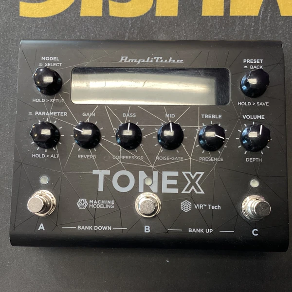 Used KSR VESTA 3 CHANNEL PREAMP Guitar PreAmp Pedal