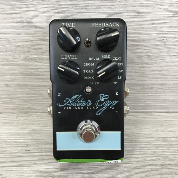 Used AKAI Headrush E1 - Delay and Looper Pedal