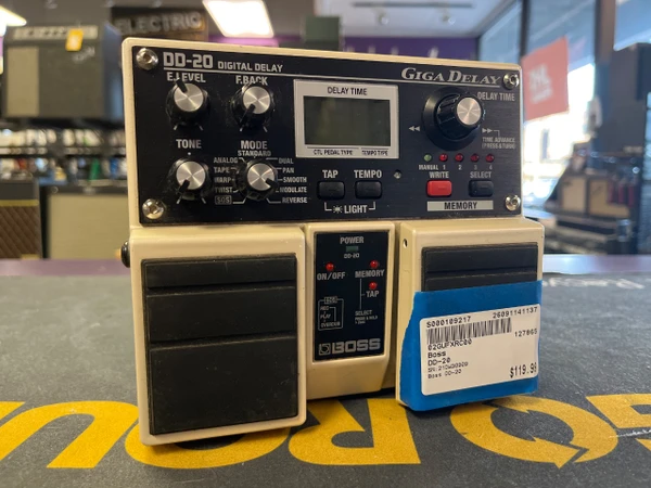 Used Boss DD-20 GIGA DELAY Delay Pedal