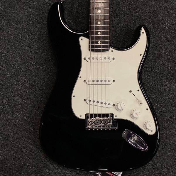 Used Fender 1983 STRATOCASTER ELITE WALNUT S Type Electric Guitar