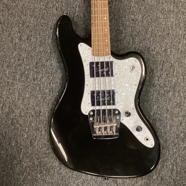 Used Ibanez ARTB100 Bass Guitar Black 4-String