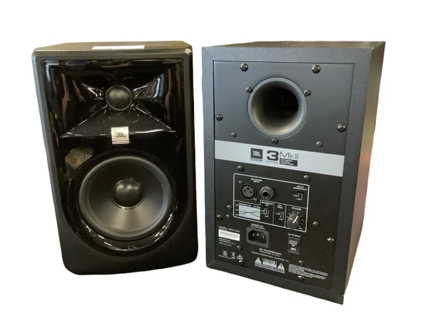 Used Event Studio Precision 8 Powered Studio Monitor Pair