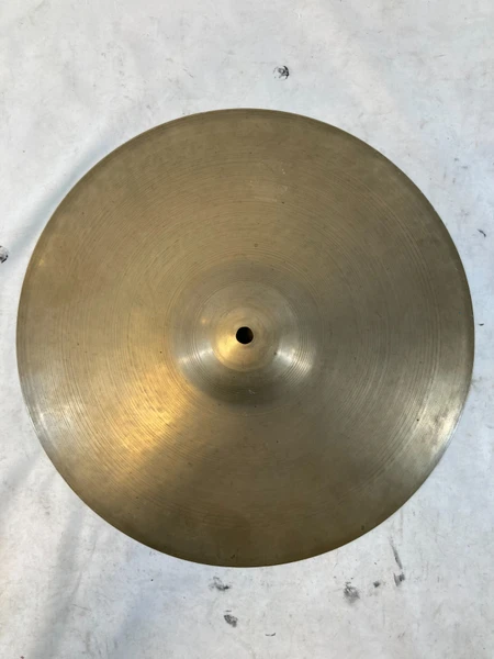 Used Zildjian MEDIUM THIN CRASH 17 IN Crash Cymbal 17