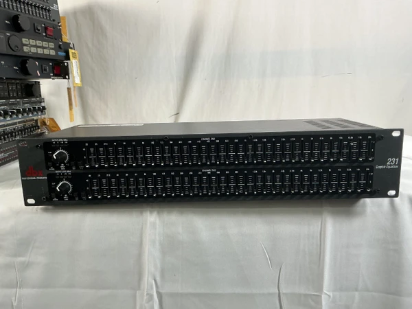 Used MXR DUAL FIFTEEN BAND EQ 124 Equalizer