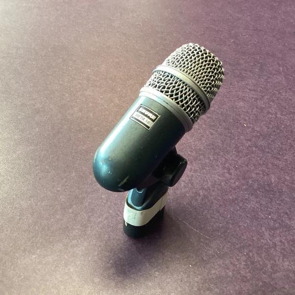 Used Shure MV7X + BOX Dynamic Microphone