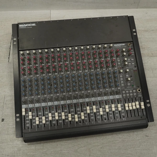Used Behringer Europower PMP5000 Mixer