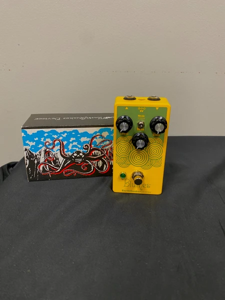 Used Plush EXTREME CREAM Overdrive Pedal