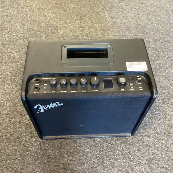 Used Behringer BEHRINGER KX1200 POWER AMP Keyboard Amp