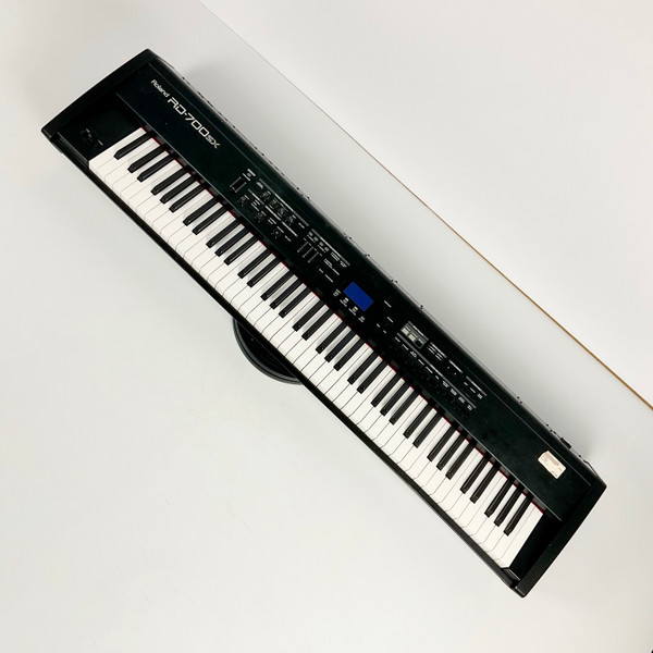 Used Roland RD-700SX 88-Key Digital Piano 88-key
