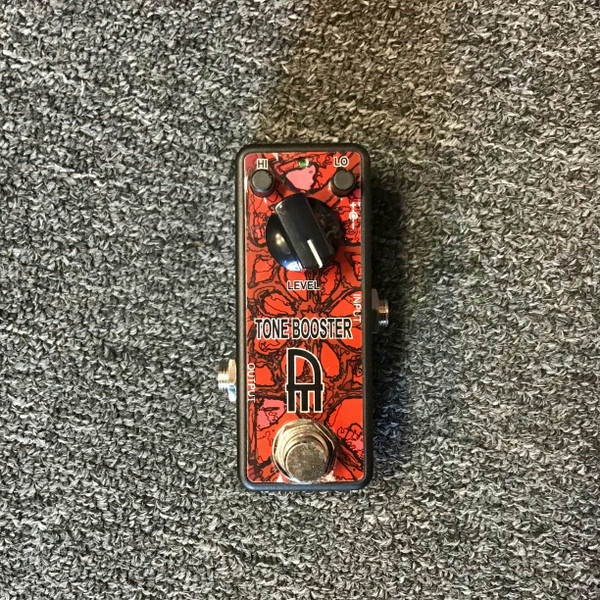 Used Behringer SF300 SUPERFUZZ Guitar Effect