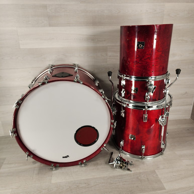 LUDWIG CLASSIC OAK 3 PIECE DOWNBEAT DRUM KIT, RED SPARKLE